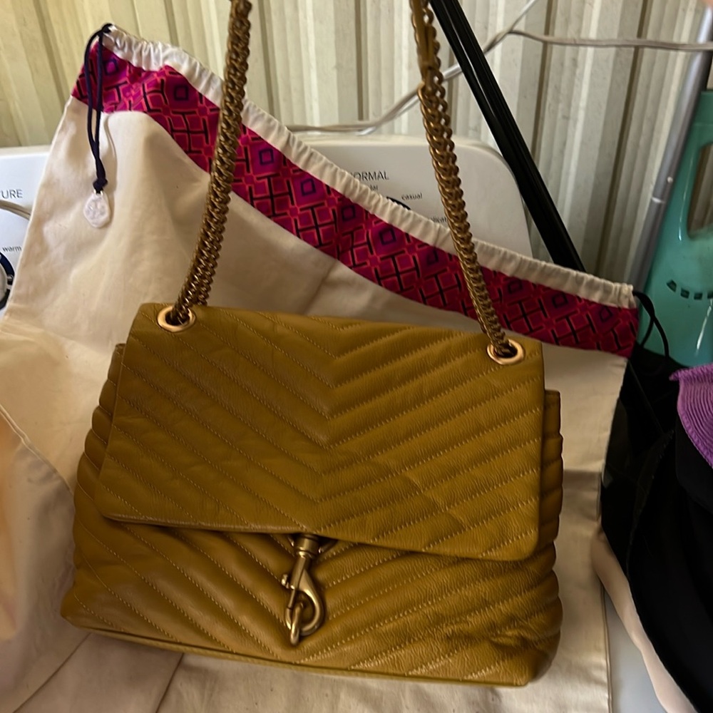 Edie Shoulder Bag